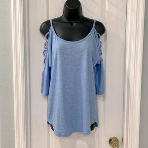 Womens Igenjun Cold Shoulder Top
